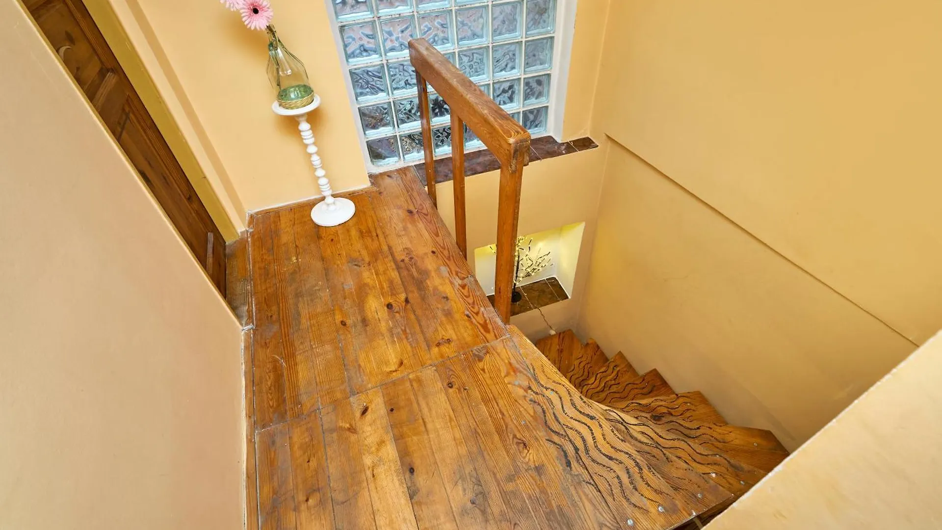 Homestay Devils Peak Prague Apartment