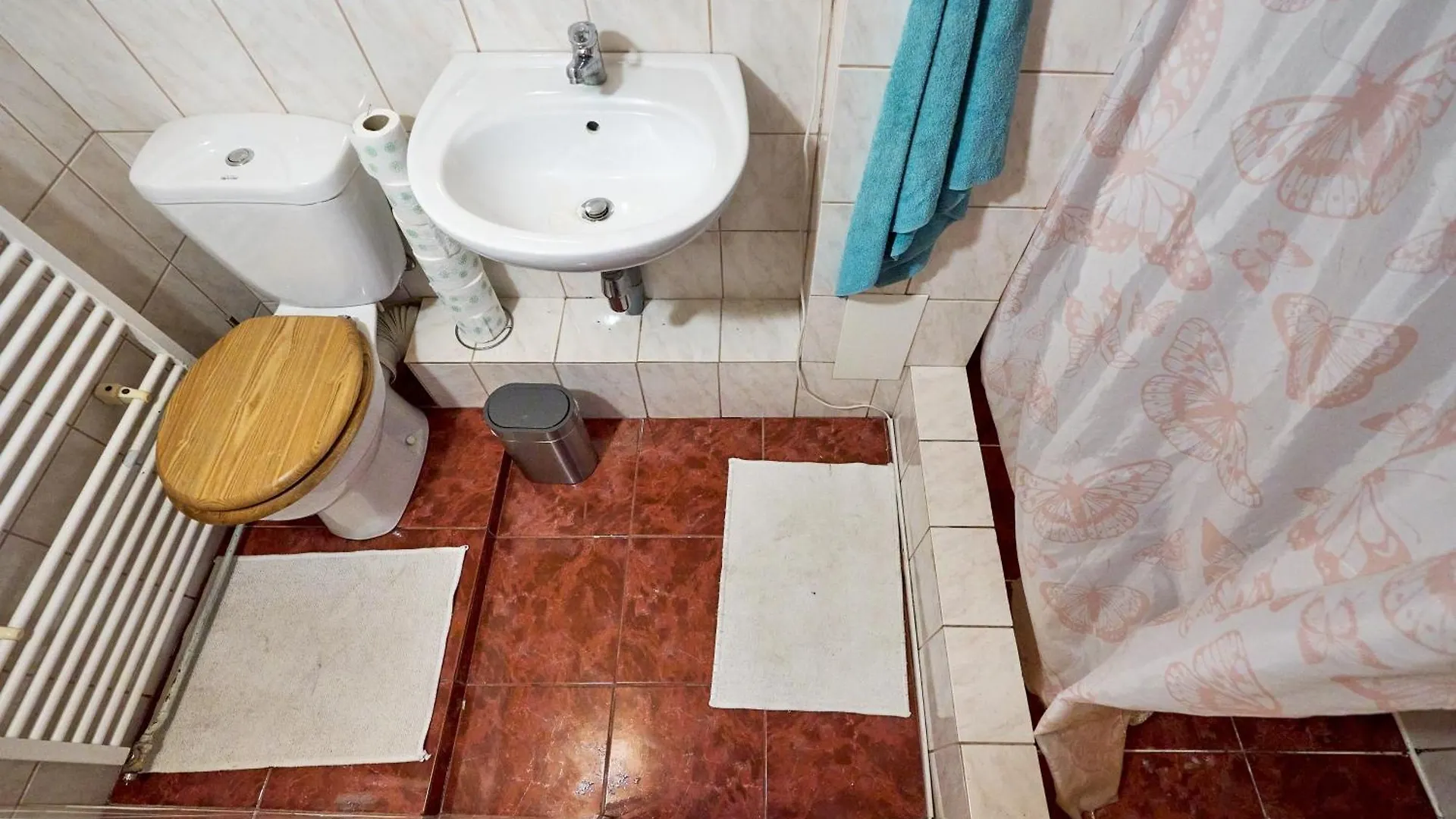 Devils Peak Prague Apartment