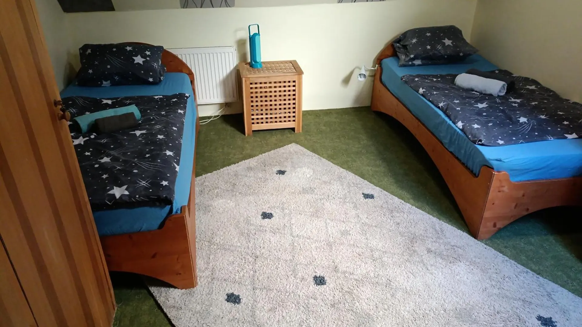 Devils Peak Prague Apartment 0*,
